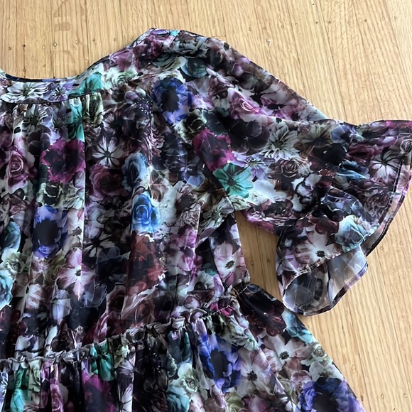 Sheer Maternity blouse size m - Picture 7 of 9